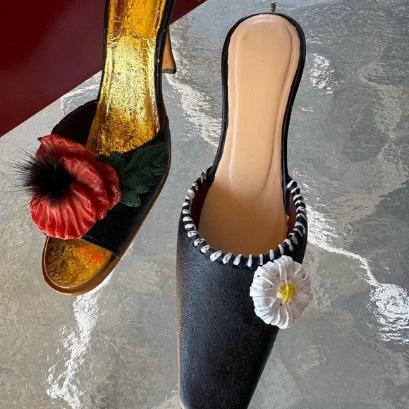 "Just the right shoe" shoe collectibles, two sets of four so eight total NIB - Picture 4 of 8